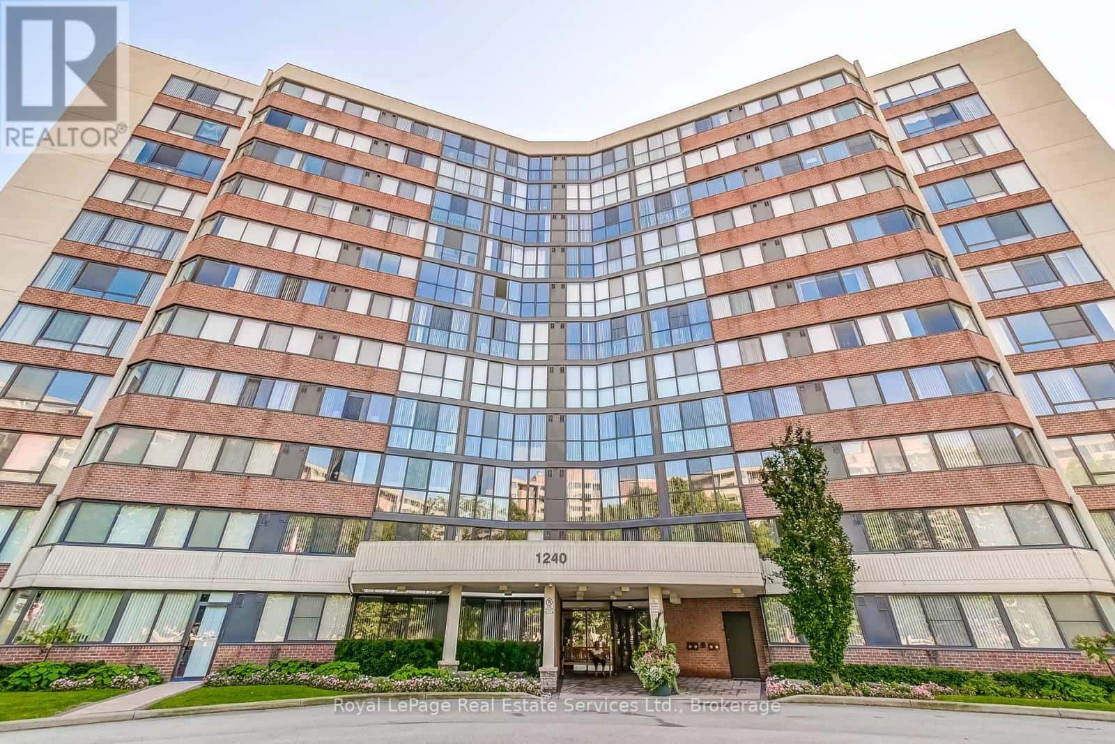 1008 - 1240 MARLBOROUGH COURT — Oakville (CP College Park), Ontario - Photo 3 of 47
