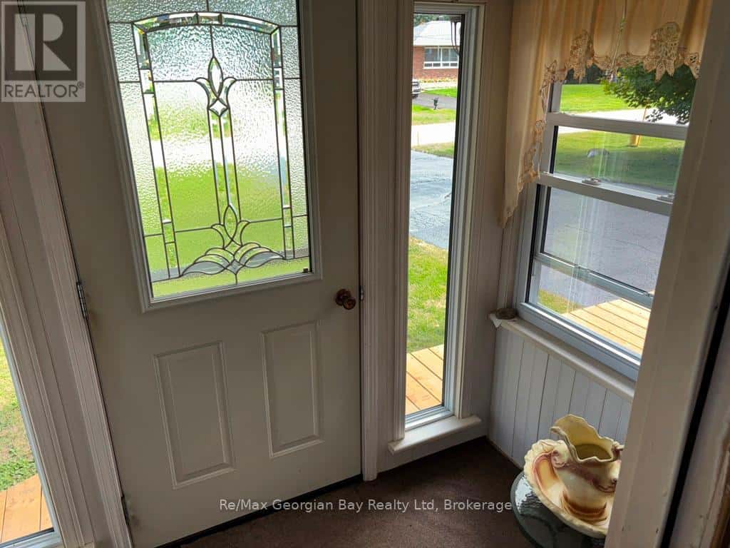 16 COMMUNITY CENTRE DRIVE — Severn (Coldwater), Ontario - Photo 5 of 33