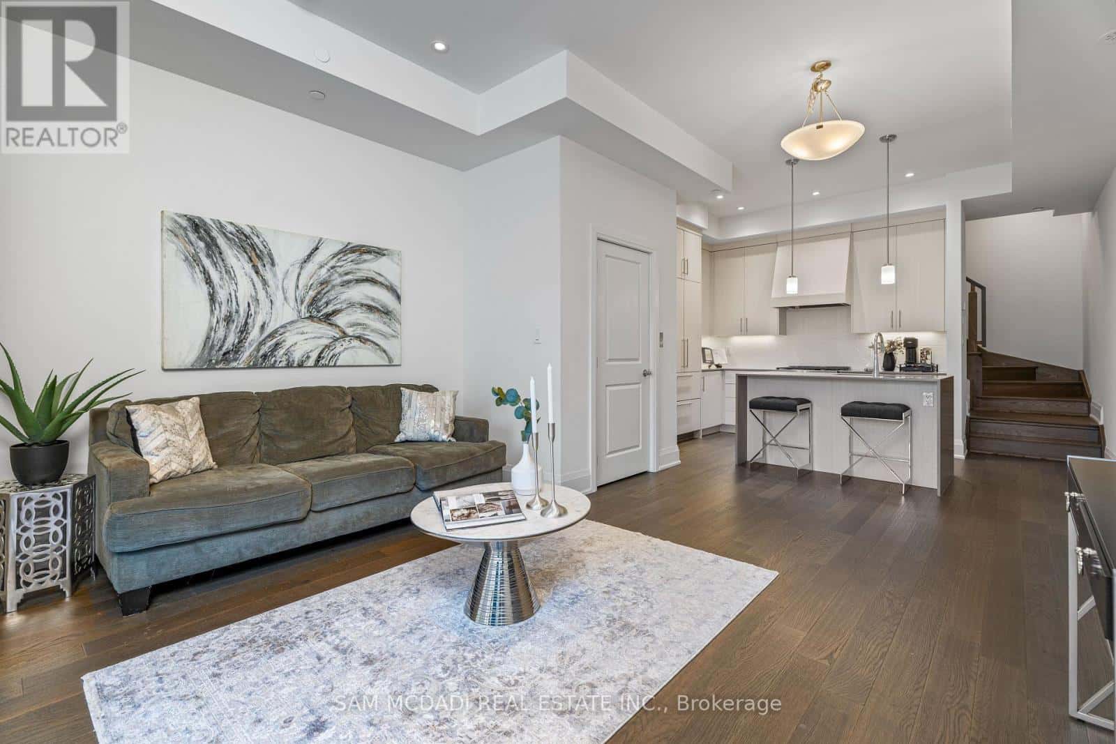 21 - 95 BROOKFIELD ROAD — Oakville (CO Central), Ontario - Photo 4 of 32