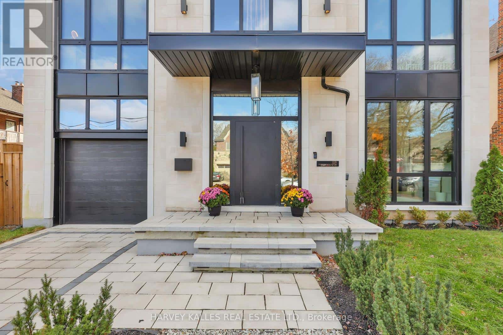 159 CORTLEIGH BOULEVARD — Toronto (Lawrence Park South), Ontario - Photo 3 of 50