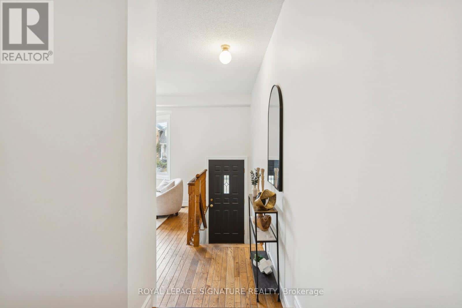 57 ASHLAND AVENUE — Toronto (Woodbine Corridor), Ontario - Photo 4 of 43