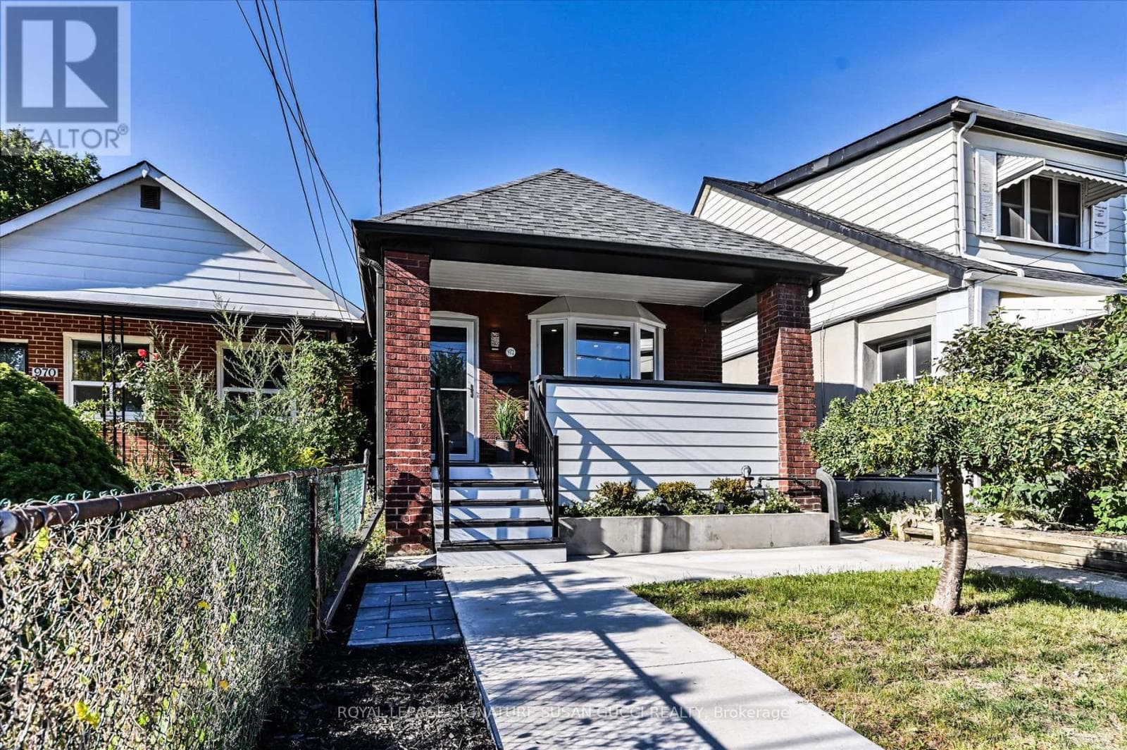 972 COSBURN AVENUE — Toronto (Woodbine-Lumsden), Ontario - Main photo
