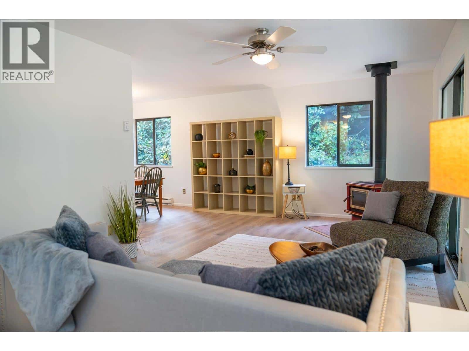 37150 SCHOONER WAY — Pender Island, British Columbia - Photo 4 of 36