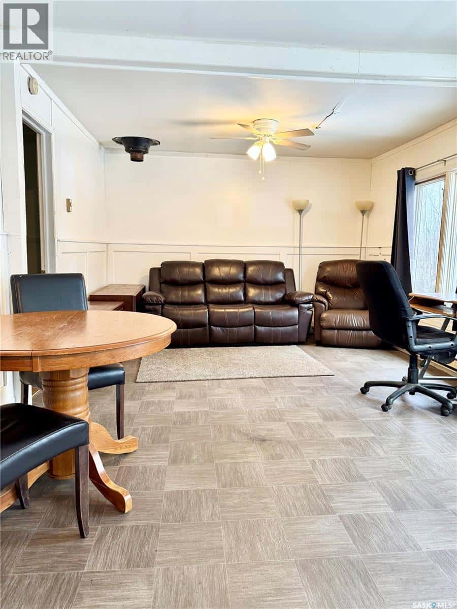 Selander Acreage — Paddockwood Rm No. 520, Saskatchewan - Photo 3 of 13