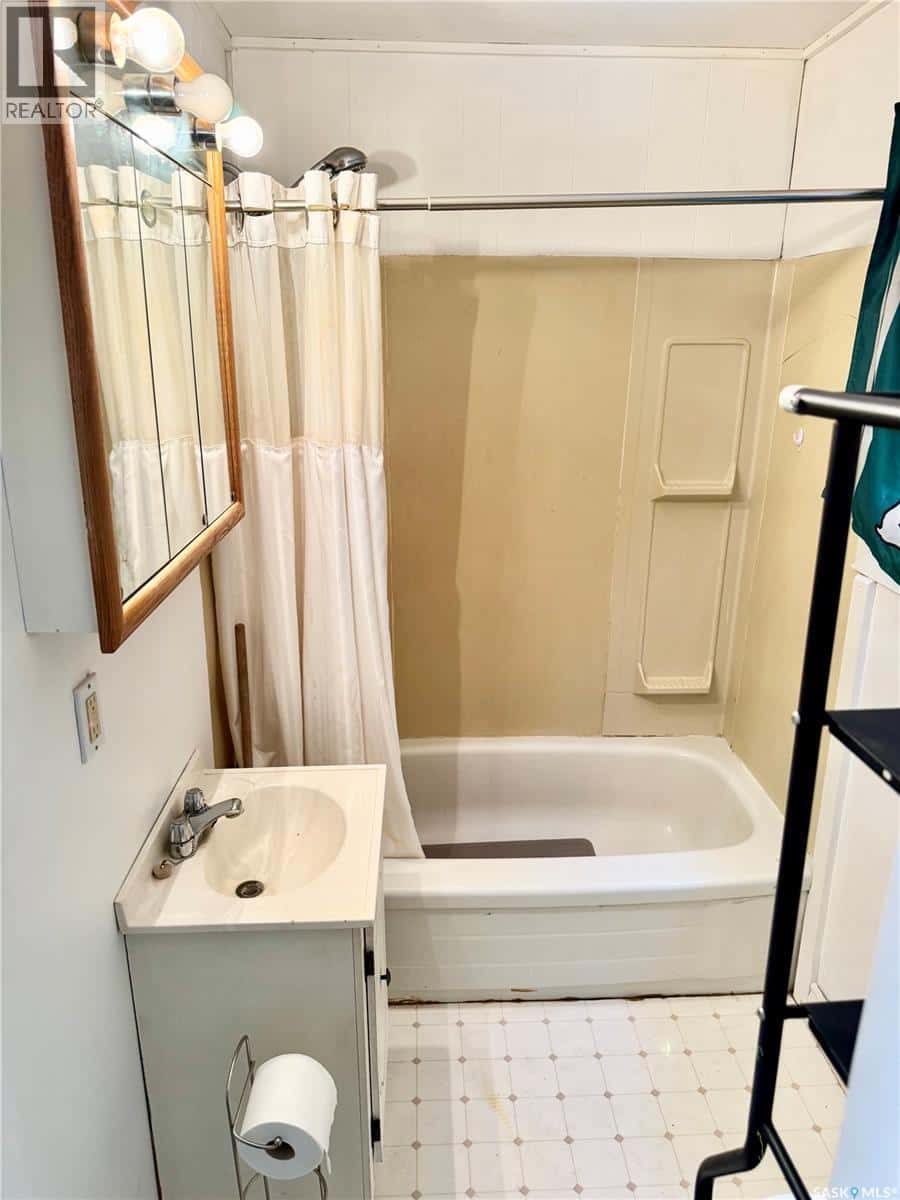 Selander Acreage — Paddockwood Rm No. 520, Saskatchewan - Photo 4 of 13