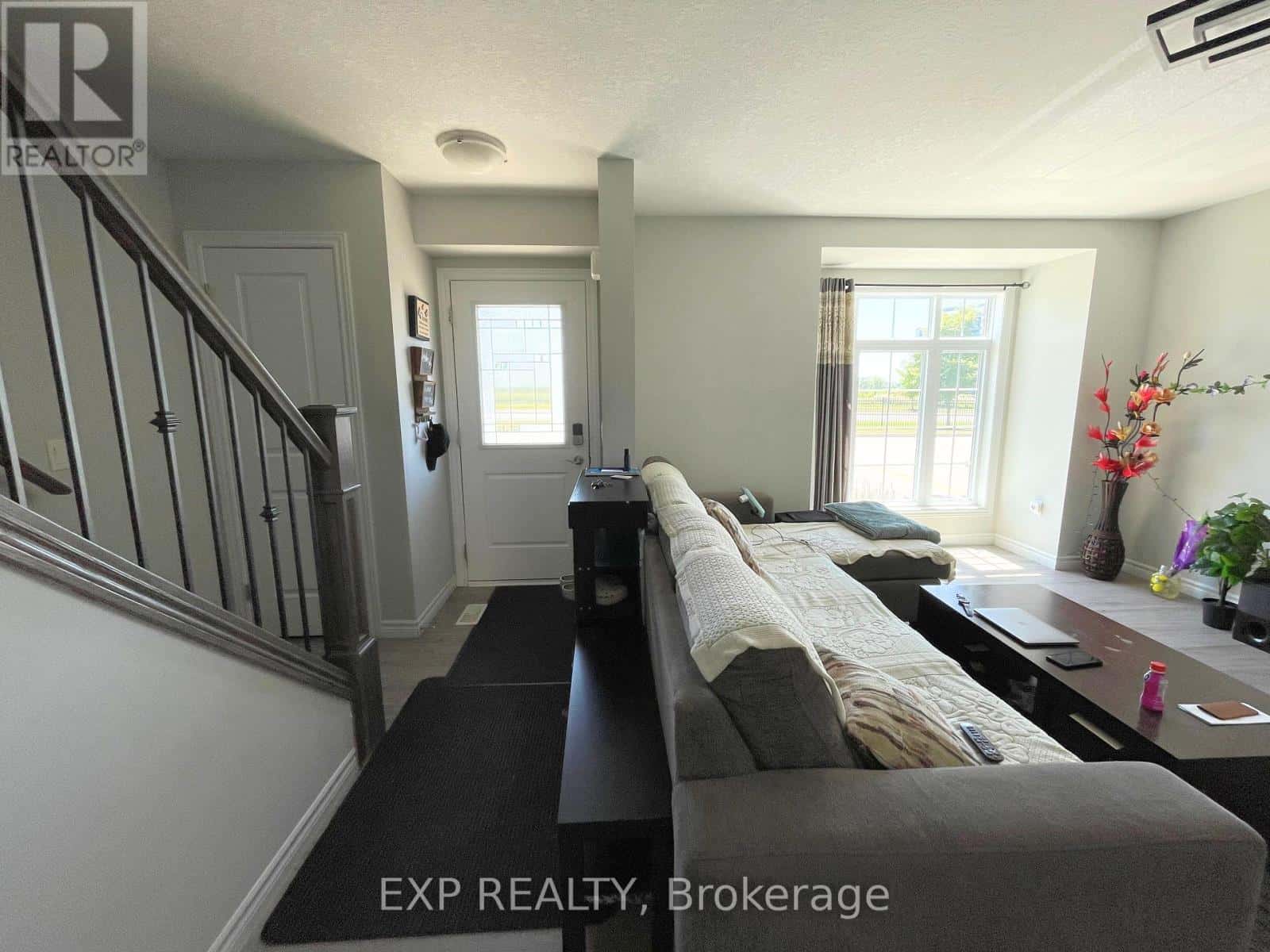 45 - 3400 CASTLE ROCK PLACE — London South (South W), Ontario - Photo 2 of 17