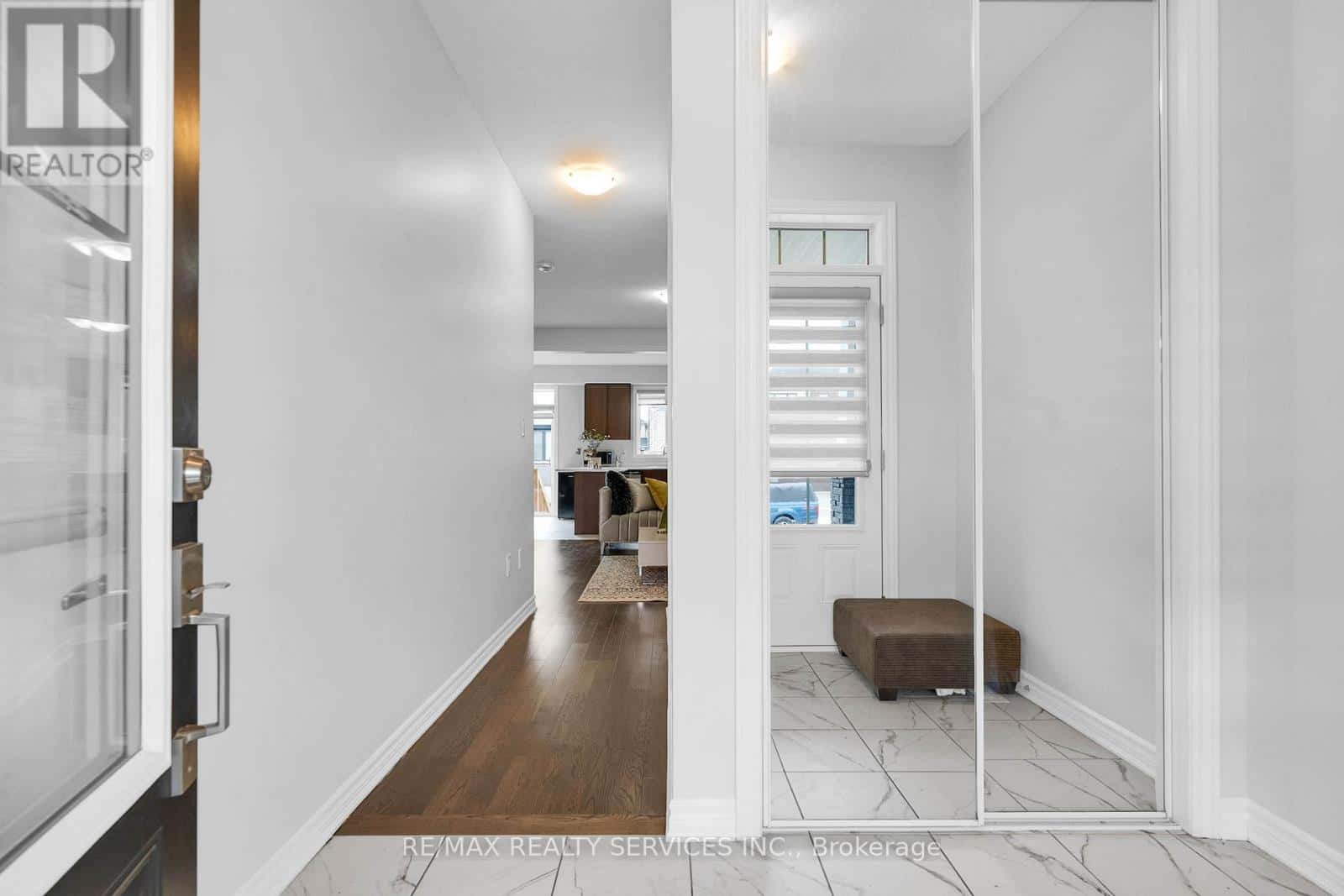 406 DOLMAN STREET — Woolwich, Ontario - Photo 5 of 33