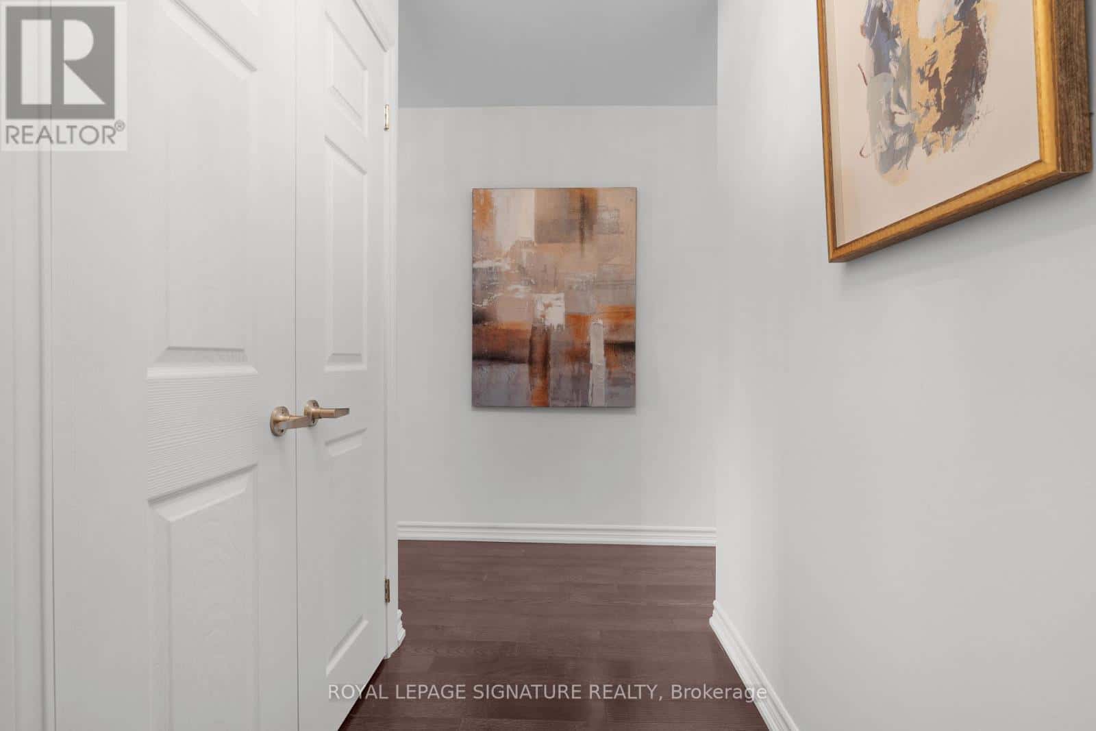 911 - 100 QUEBEC AVENUE E — Toronto (High Park North), Ontario - Photo 3 of 30