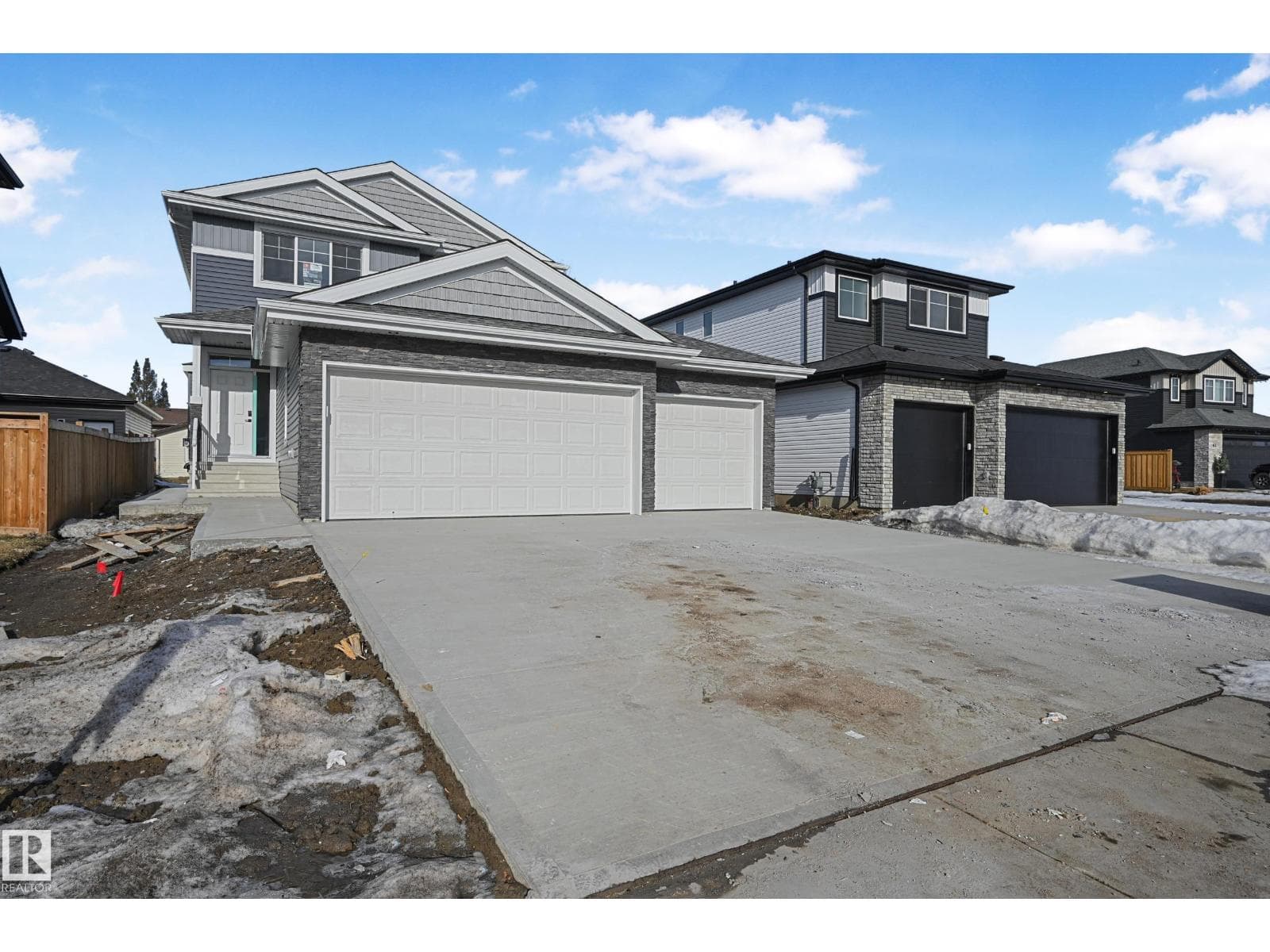 76 MAPLE CR — Gibbons, Alberta - Main photo