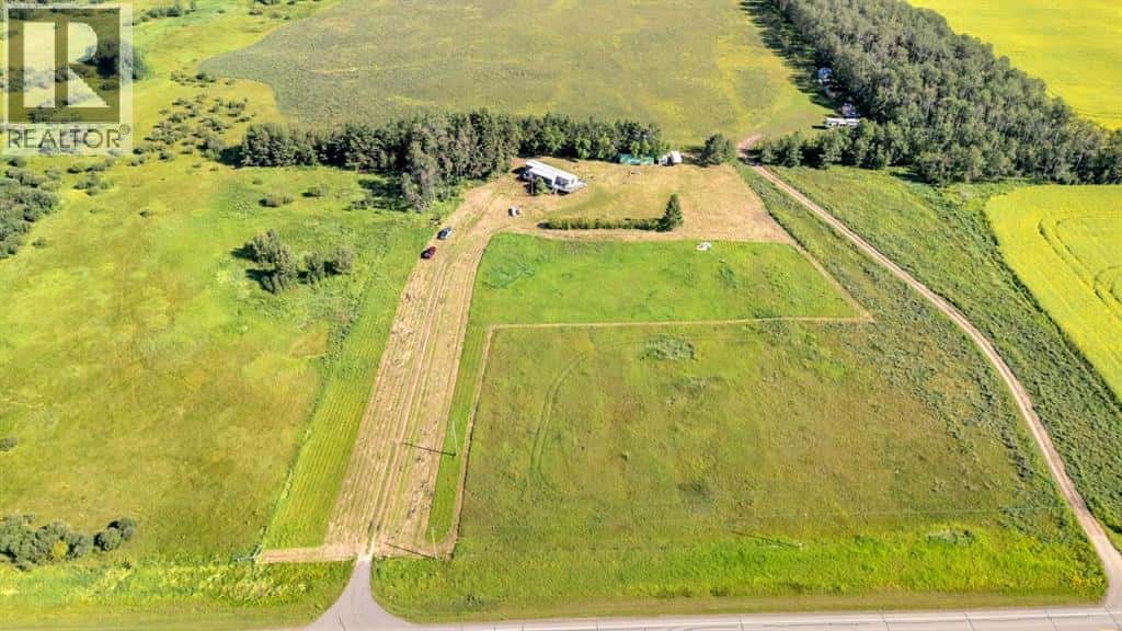 2320 Rainy Creek Road — Rural Lacombe County, Alberta - Photo 5 of 30