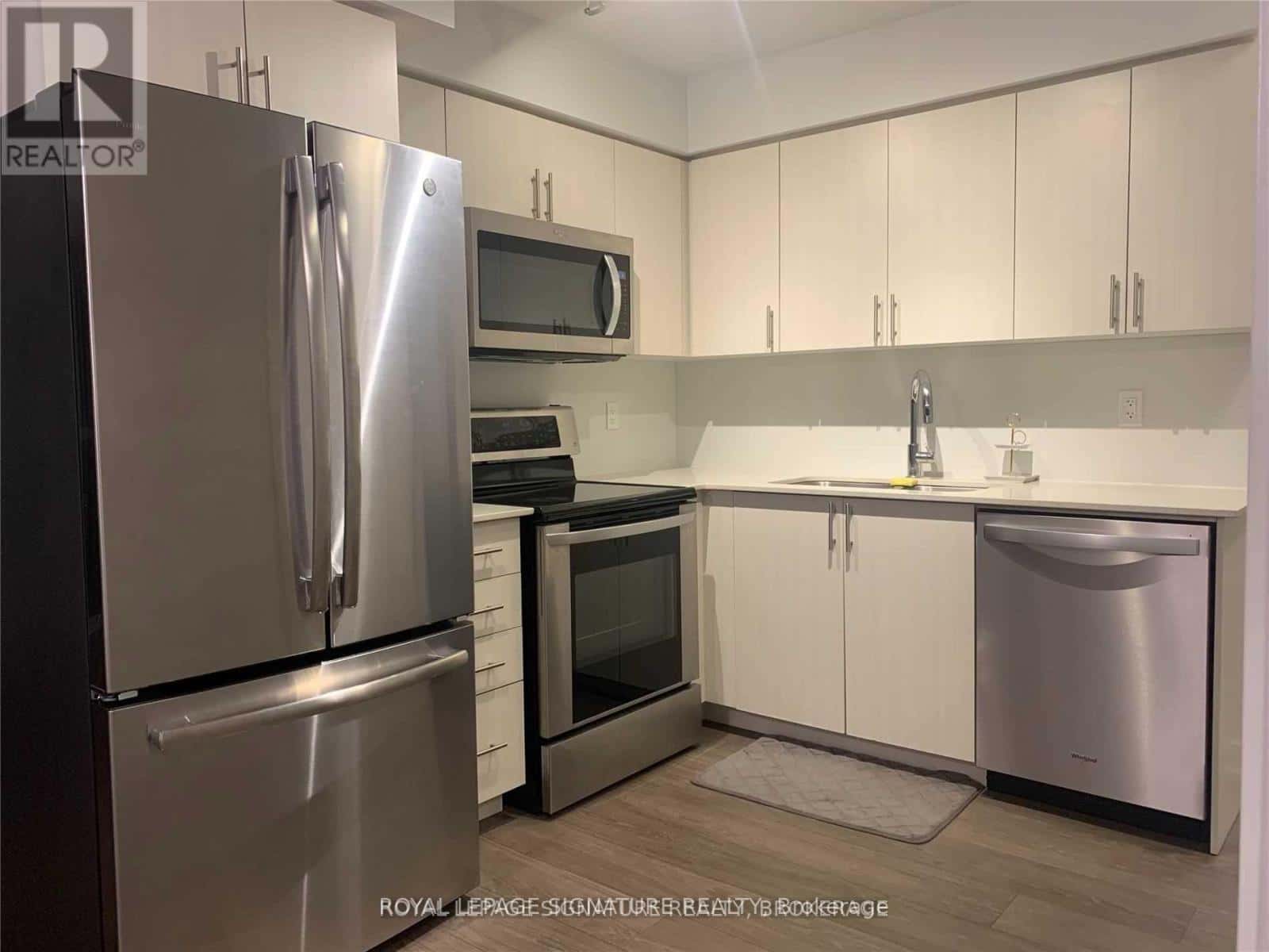 1114 - 8 TRENT AVENUE — Toronto (Danforth Village-East York), Ontario - Photo 5 of 14