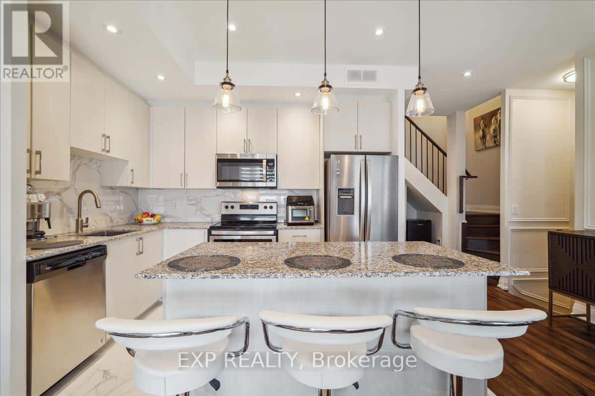 A203 - 5309 HIGHWAY 7 — Vaughan (Vaughan Grove), Ontario - Photo 3 of 26