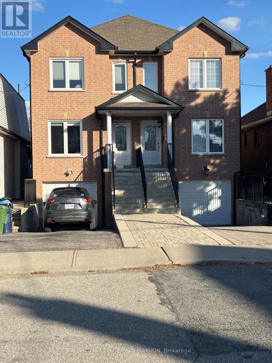 23A YARROW ROAD — Toronto (Keelesdale-Eglinton West), Ontario - Main photo