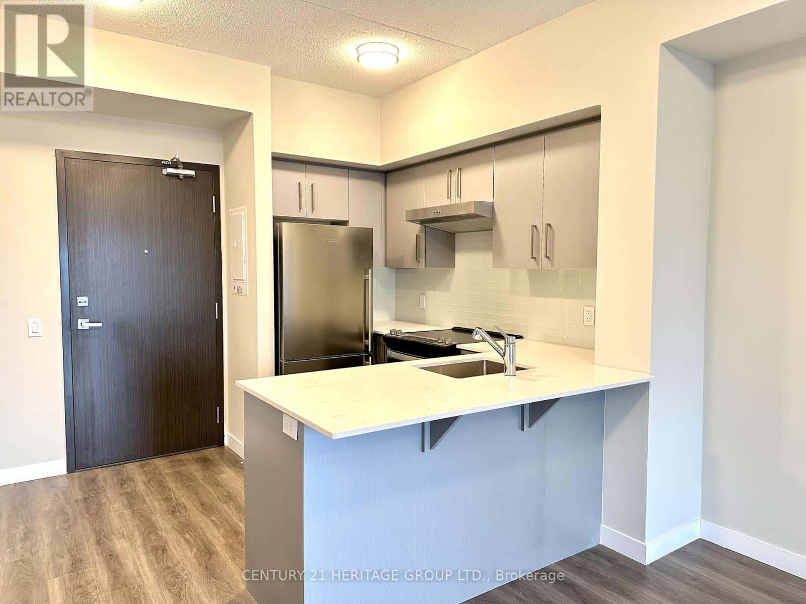 1813 - 15 QUEEN STREET S — Hamilton (Central), Ontario - Photo 4 of 12