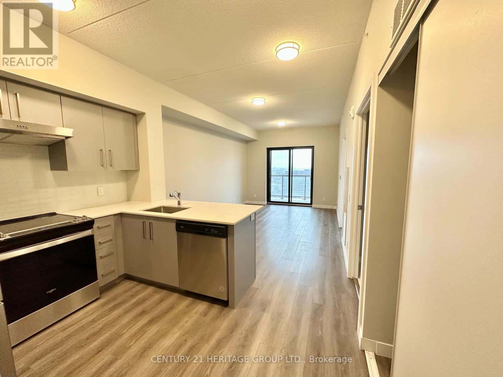 1813 - 15 QUEEN STREET S — Hamilton (Central), Ontario - Photo 5 of 12