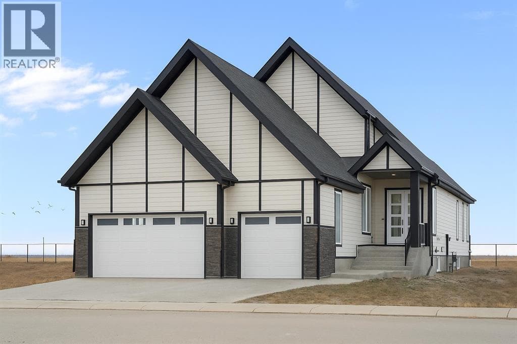 340 Muirfield Crescent — Lyalta, Alberta - Main photo
