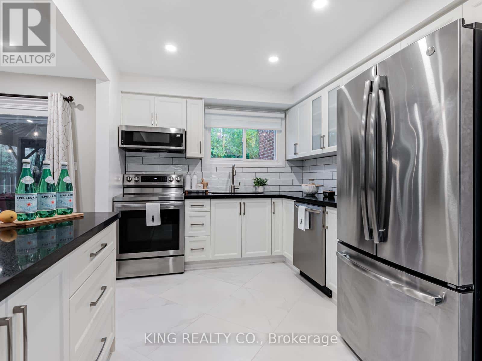 2 - 909 KING STREET W — Oshawa (Vanier), Ontario - Photo 5 of 32