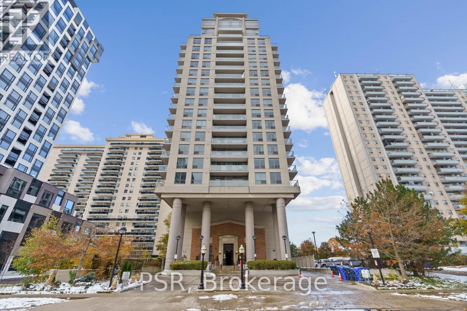 709 - 70 HIGH PARK AVENUE — Toronto (High Park North), Ontario - Main photo