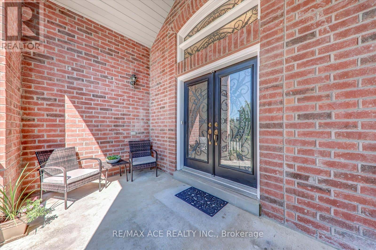 46 PUREBROOK CRESCENT — Brampton (Brampton East), Ontario - Photo 4 of 46