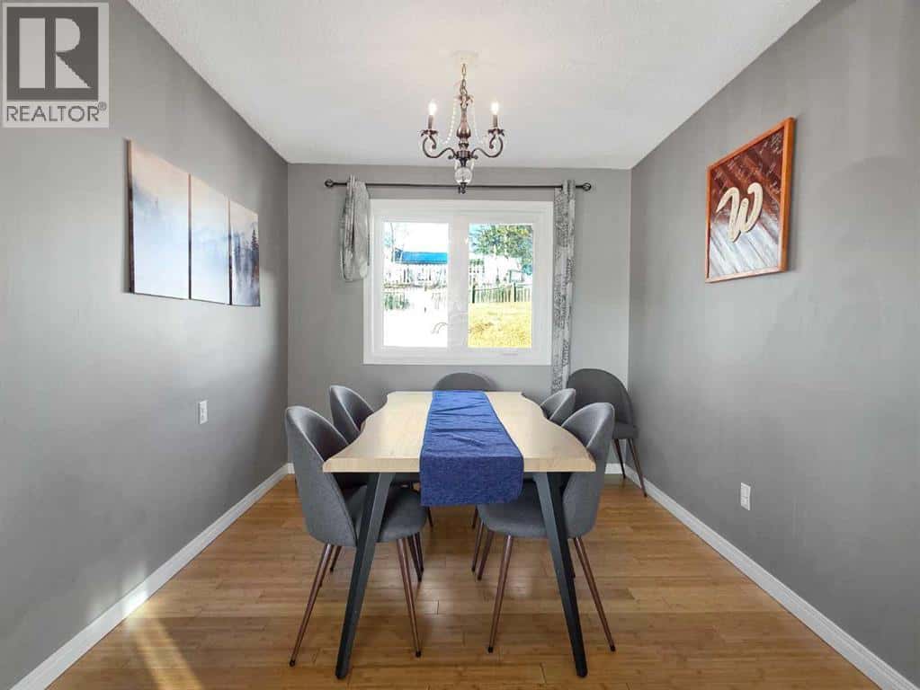 10806 98 Avenue — Grande Cache, Alberta - Photo 4 of 22