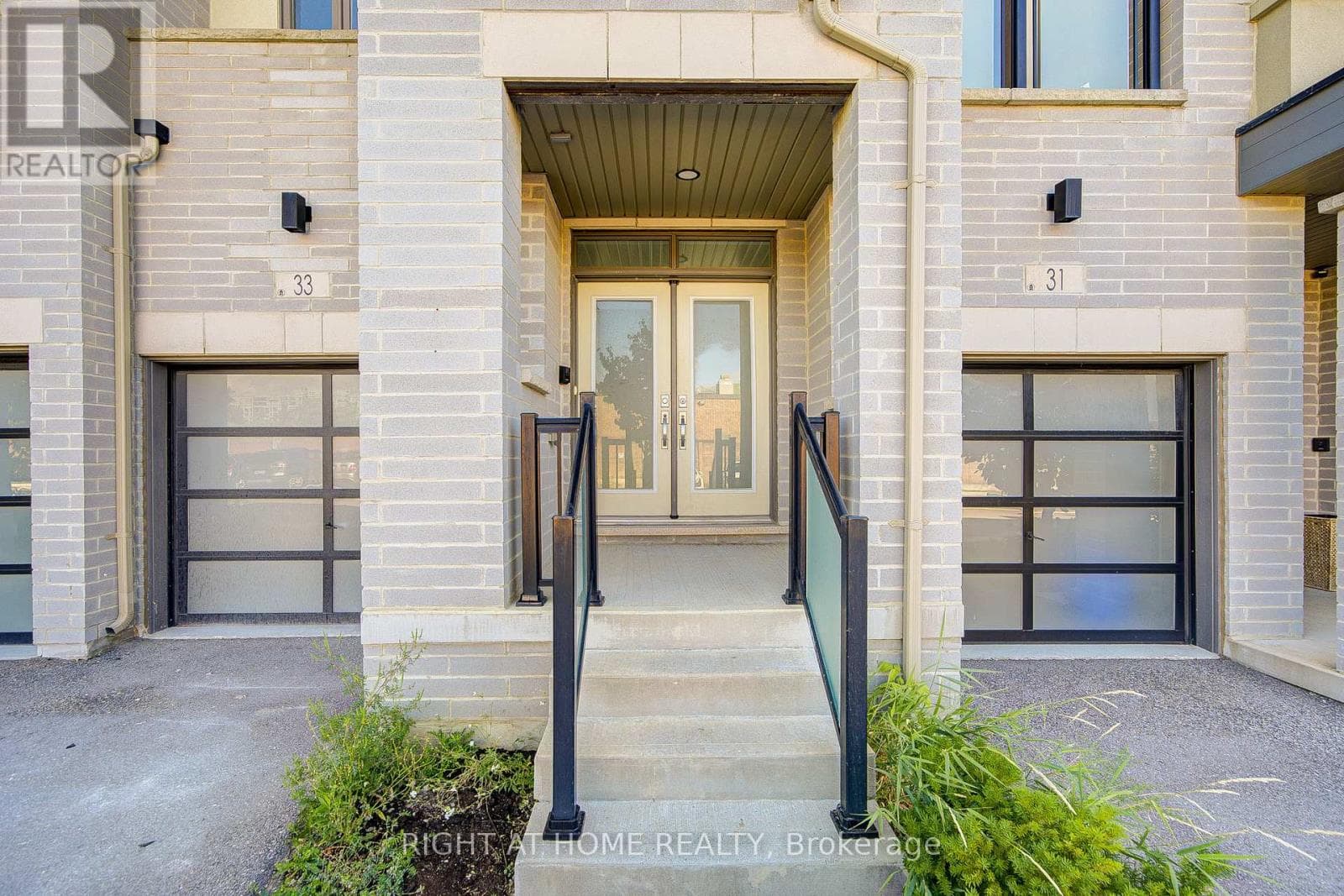 UNIT 3C - 33 JOHN STOCKS WAY — Markham (Thornhill), Ontario - Main photo