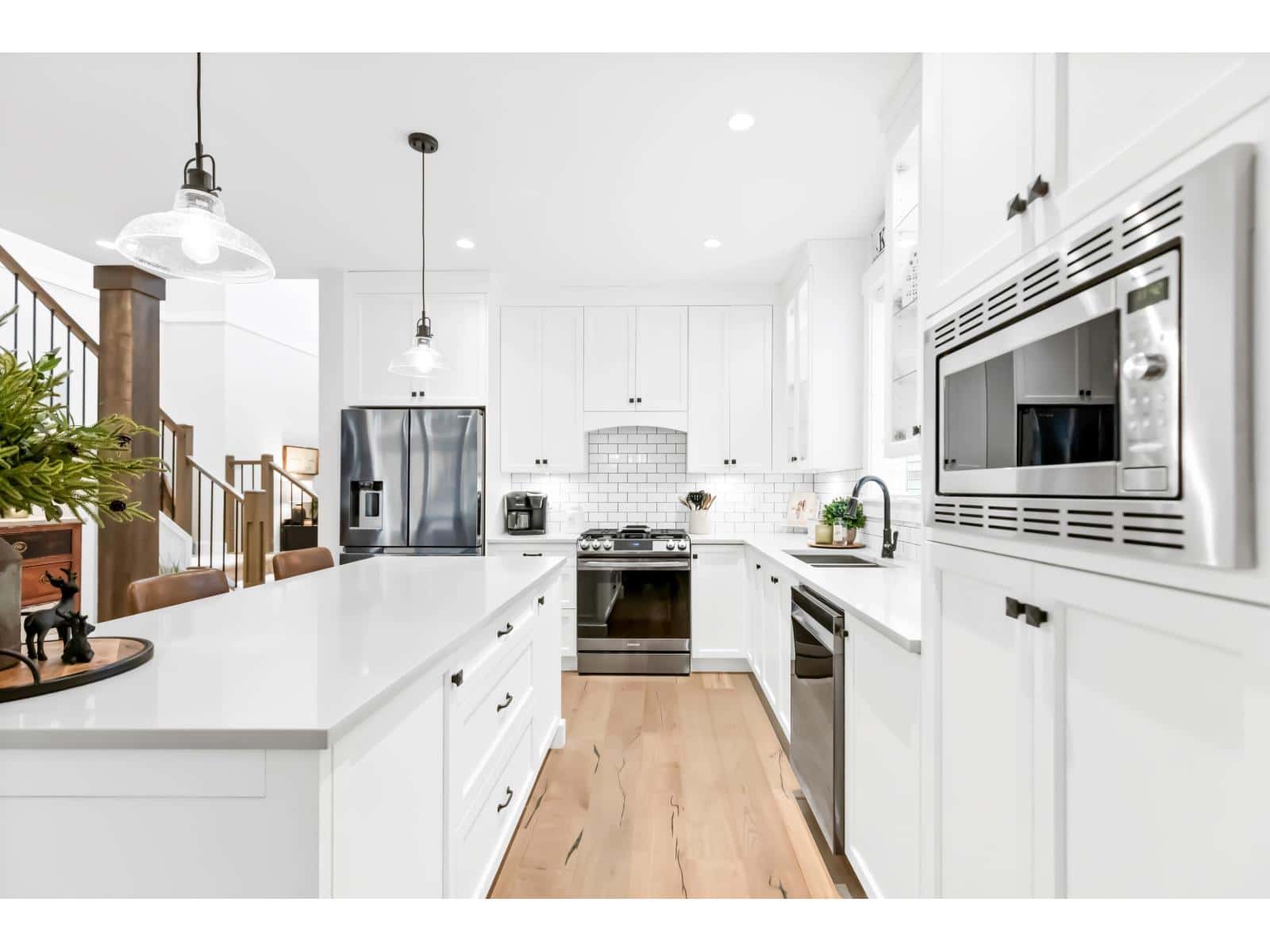 43360 CREEKSIDE CIRCLE, Cultus Lake South — Cultus Lake, British Columbia - Photo 3 of 29