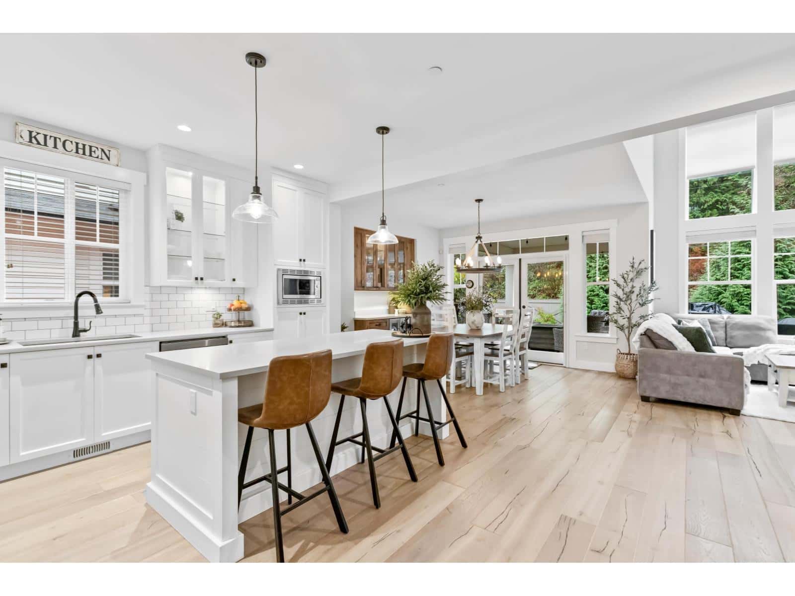 43360 CREEKSIDE CIRCLE, Cultus Lake South — Cultus Lake, British Columbia - Photo 5 of 29