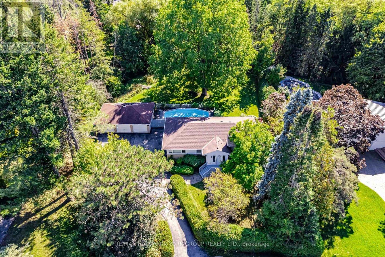 26 BRIDGEFORD STREET S — Richmond Hill (Mill Pond), Ontario - Photo 2 of 24