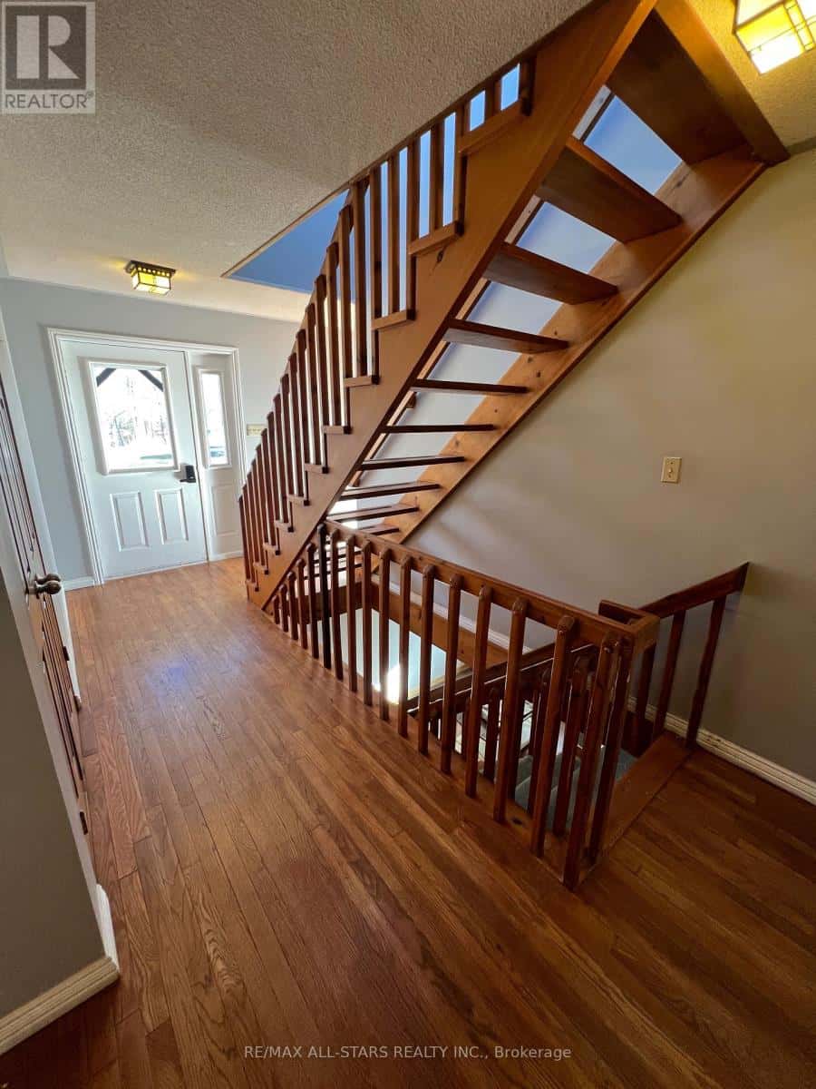 59 FALLS BAY ROAD — Kawartha Lakes (Bobcaygeon), Ontario - Photo 5 of 27