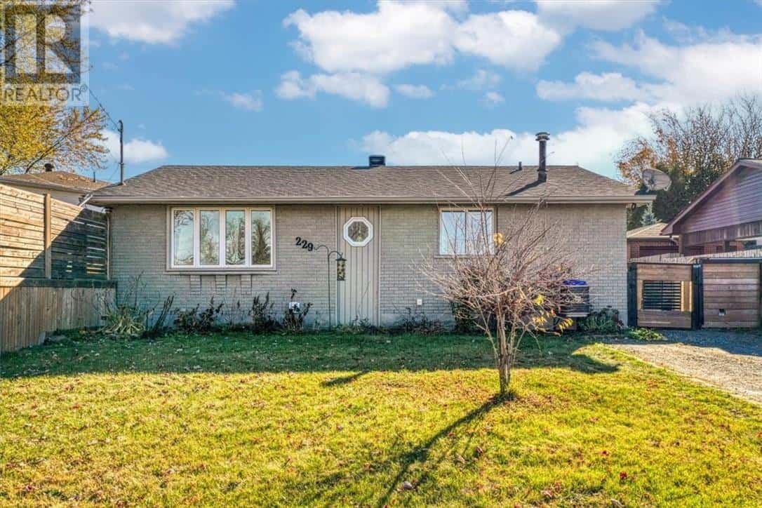 229 Catherine Street