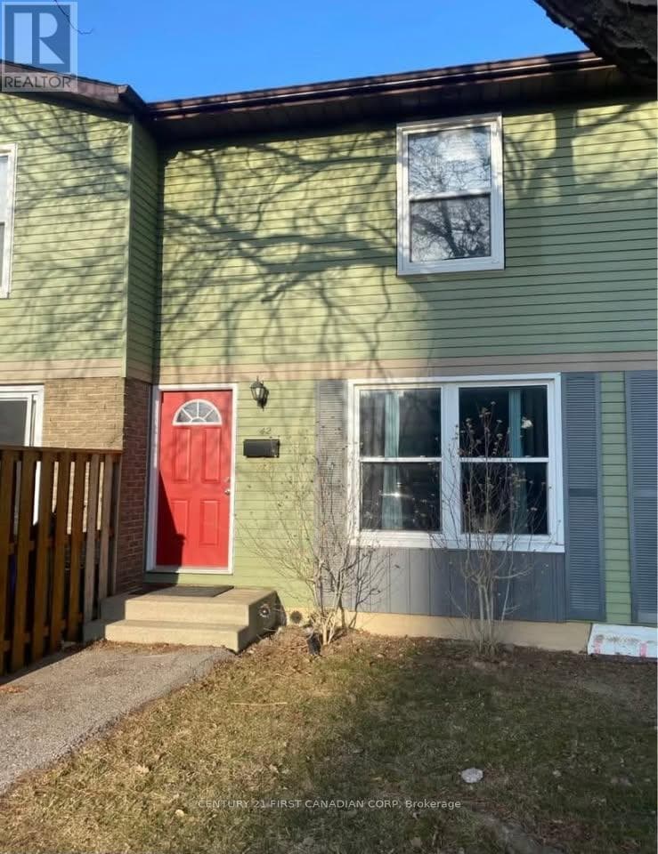 42 - 70 FIDDLERS GREEN ROAD — London North (North P), Ontario - Main photo