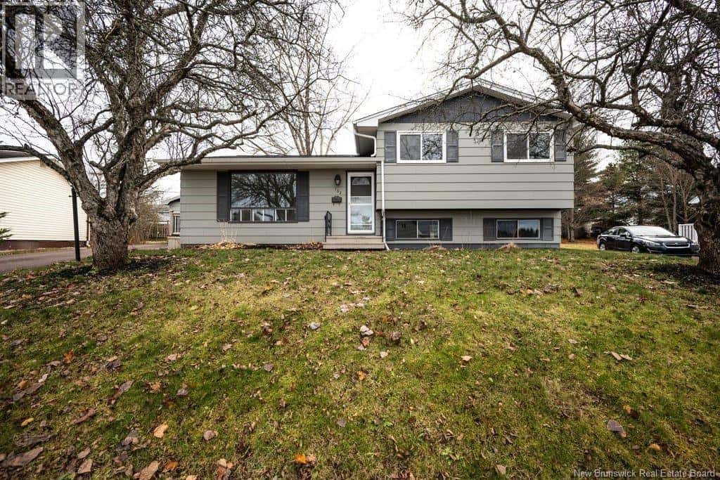 102 Notingham Drive — Moncton, New Brunswick - Photo 2 of 48