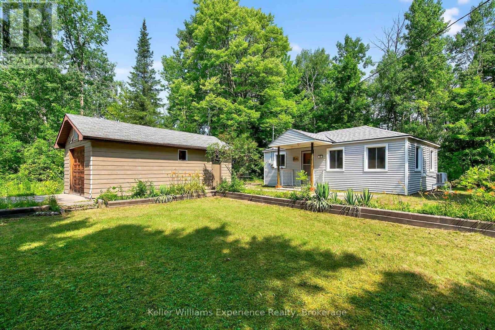 180&184 SILVER BIRCH CRESCENT — Tay (Port McNicoll), Ontario - Photo 3 of 31