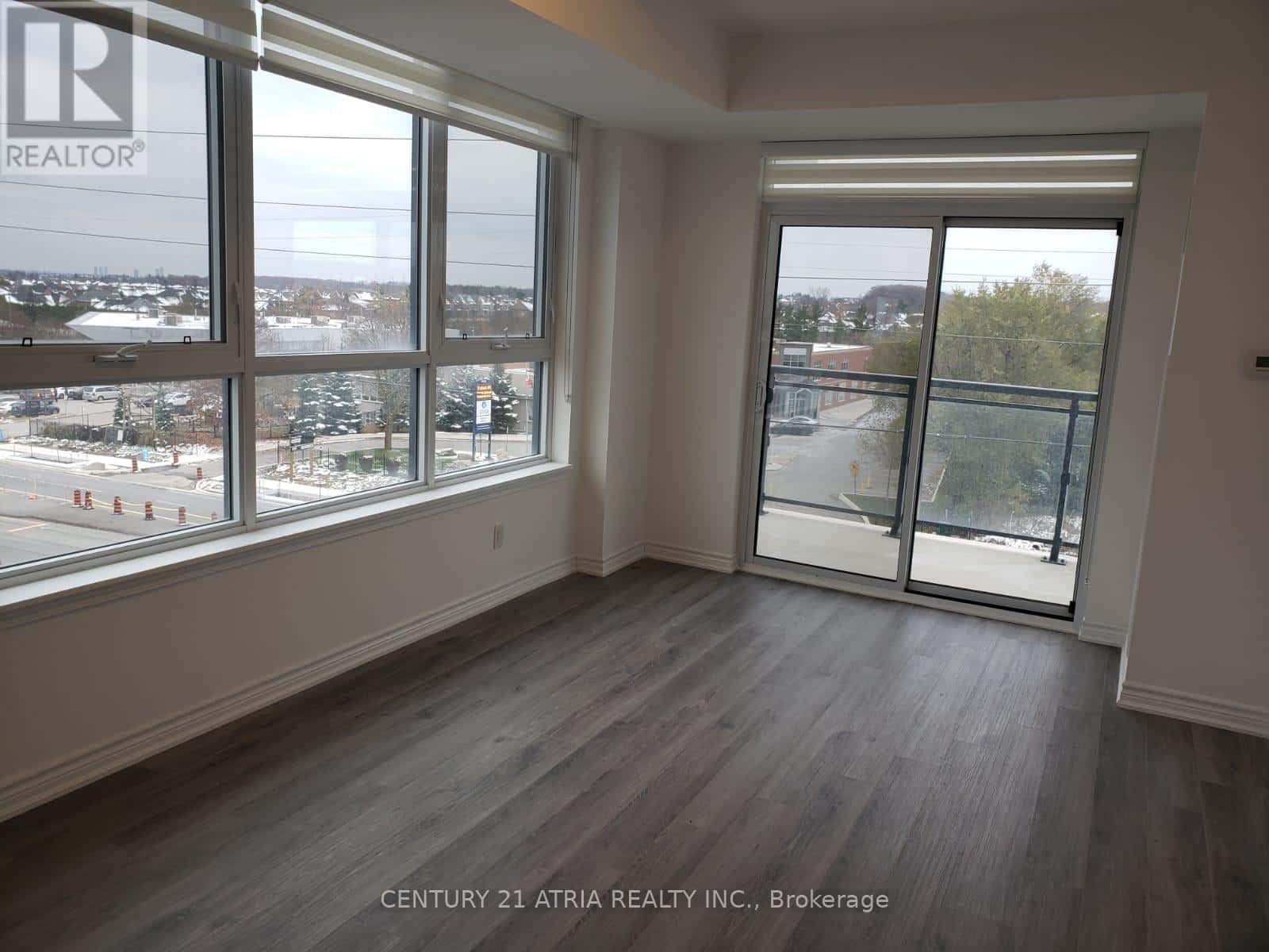 513 - 11611 YONGE STREET — Richmond Hill (Jefferson), Ontario - Photo 2 of 13