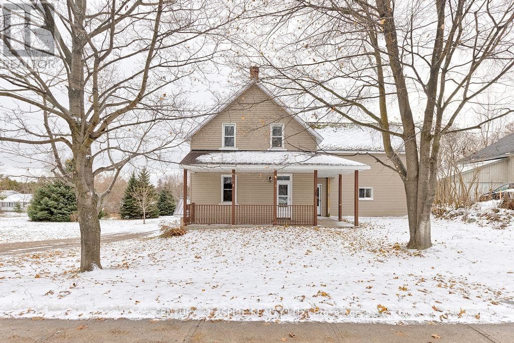 75 BONNECHERE ST STREET E — Bonnechere Valley, Ontario - Main photo