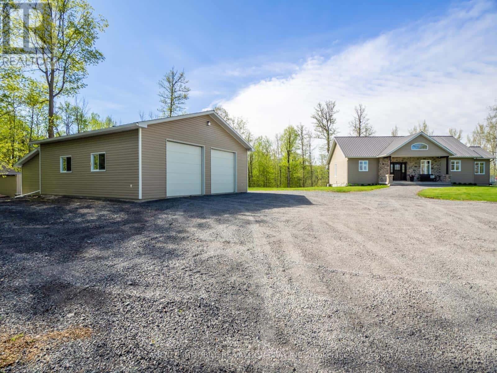 18668 CONCESSION 2 ROAD — North Glengarry, Ontario - Photo 4 of 50