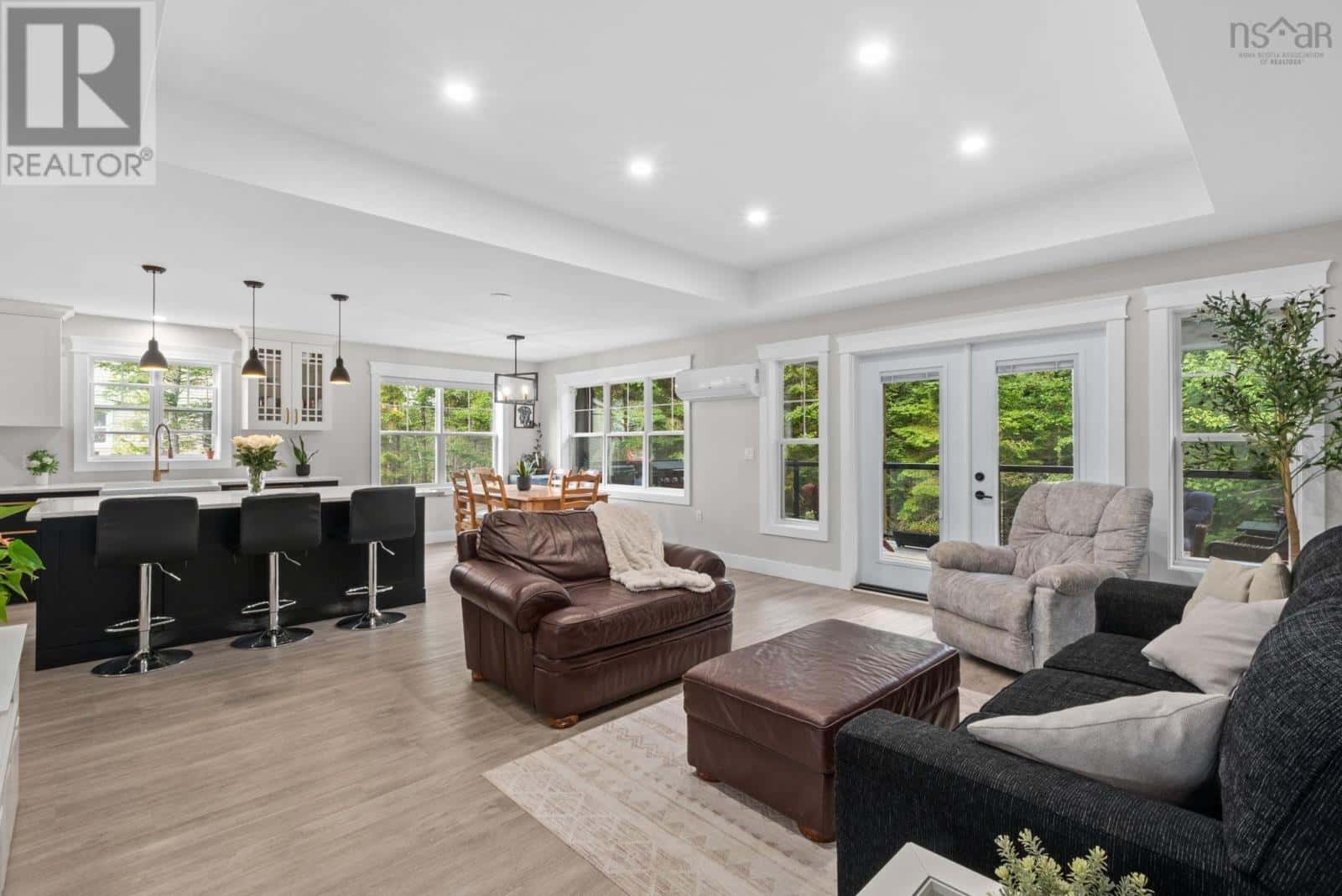 31 Hemlock Drive — Stewiacke, Nova Scotia - Photo 5 of 43