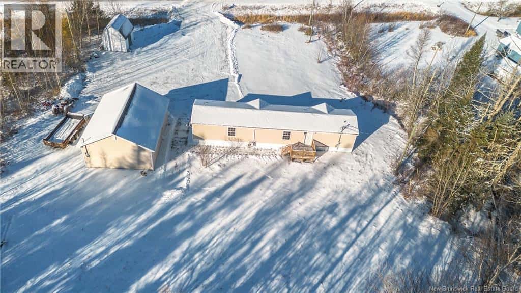 544 Route 148 — Nashwaak Village, New Brunswick - Photo 5 of 26