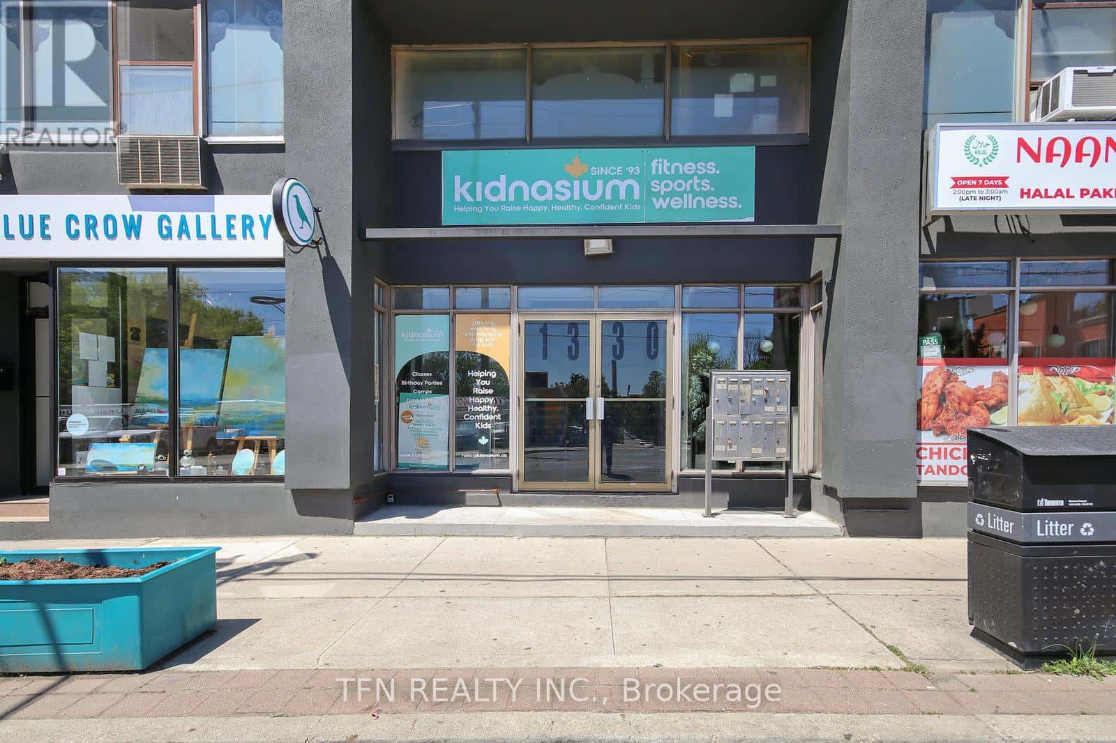 304 - 1328 GERRARD STREET E — Toronto (Greenwood-Coxwell), Ontario - Photo 3 of 35