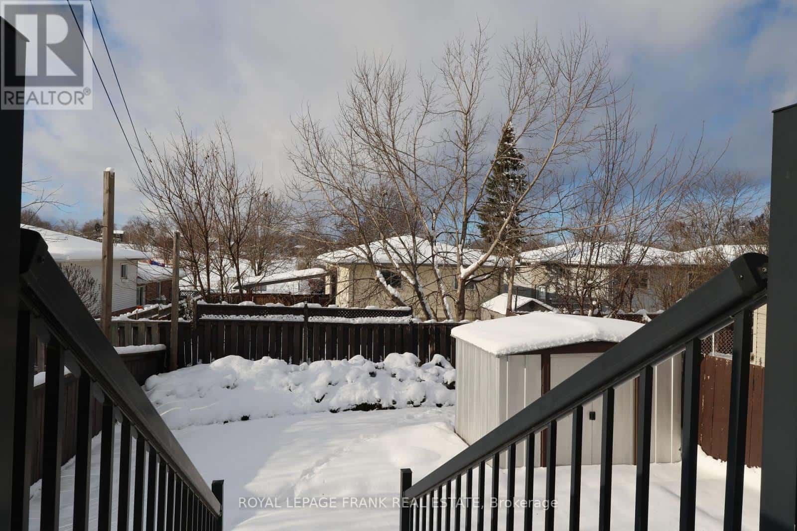 547 CRYSTAL DRIVE — Peterborough (Ashburnham Ward 4), Ontario - Photo 2 of 38