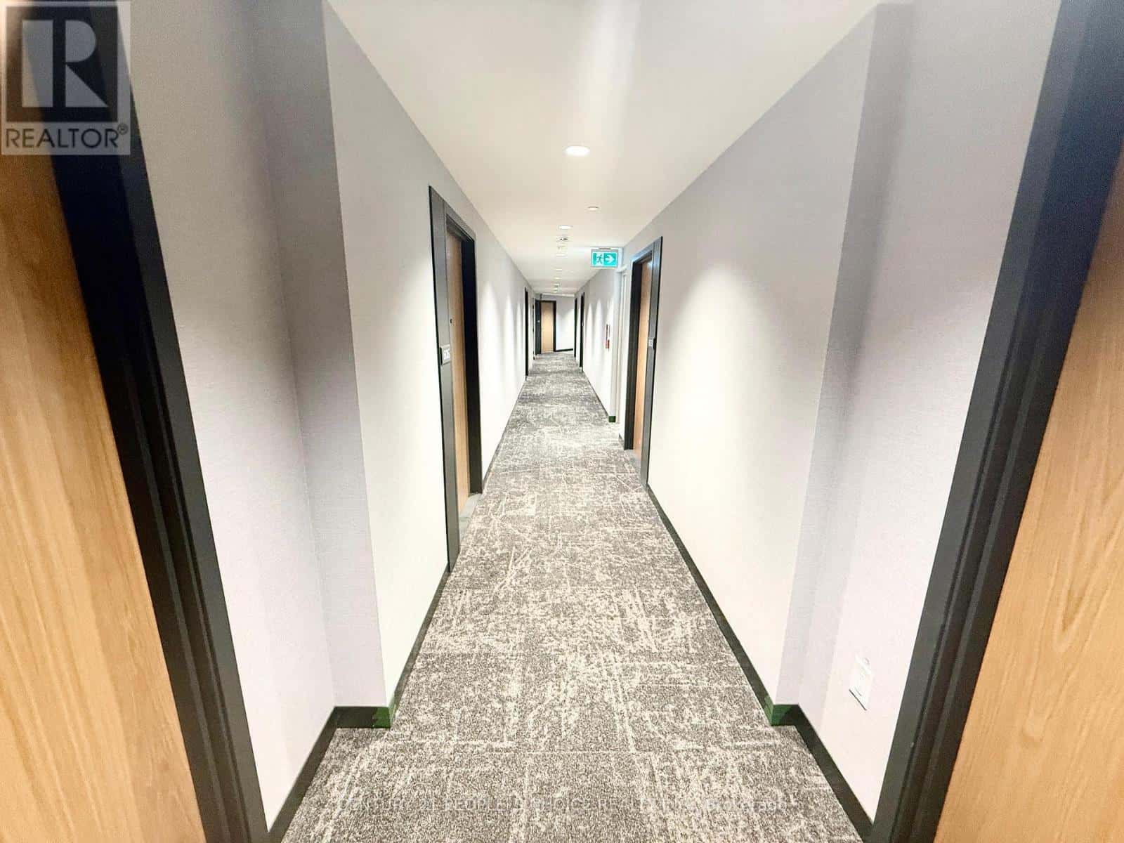 605 - 2495 EGLINGTON AVENUE W — Mississauga (Sheridan), Ontario - Photo 4 of 30