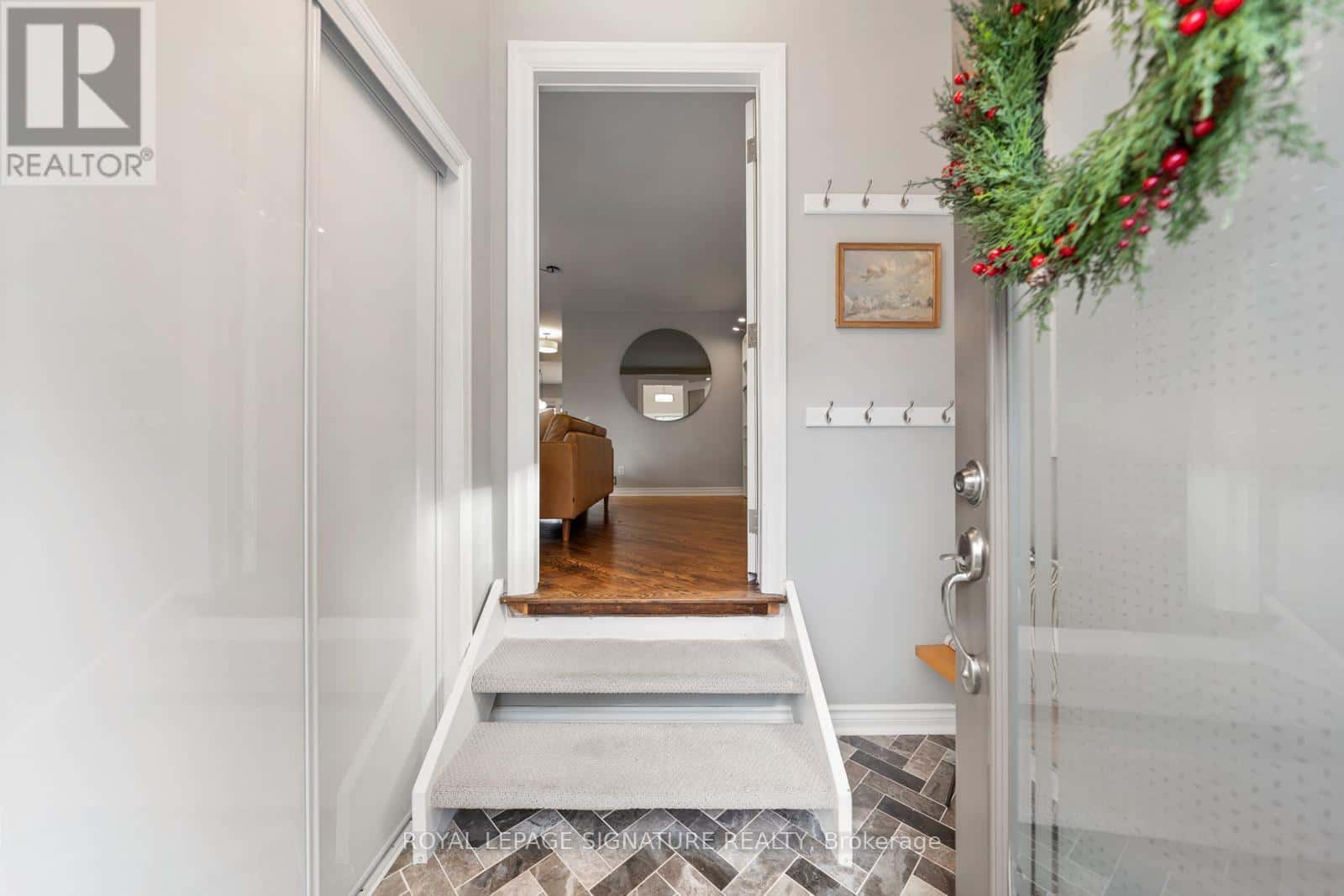 27 BEECHWOOD DRIVE — Toronto (Broadview North), Ontario - Photo 5 of 50