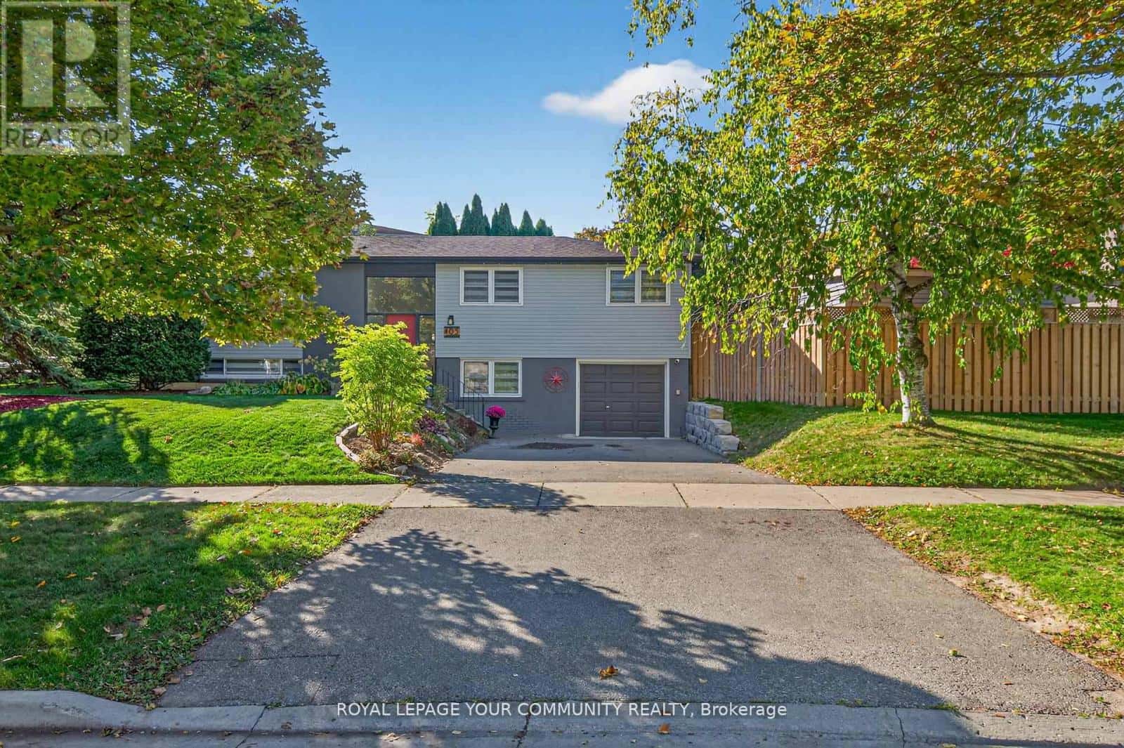 105 ORCHARD HEIGHTS BOULEVARD — Aurora (Aurora Heights), Ontario - Photo 2 of 33