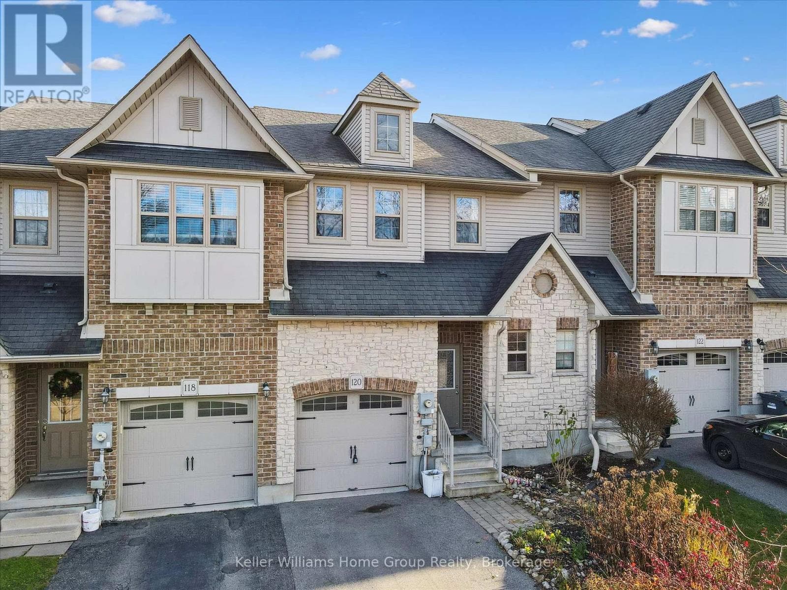 120 CREIGHTON AVENUE — Guelph (Grange Road), Ontario - Main photo