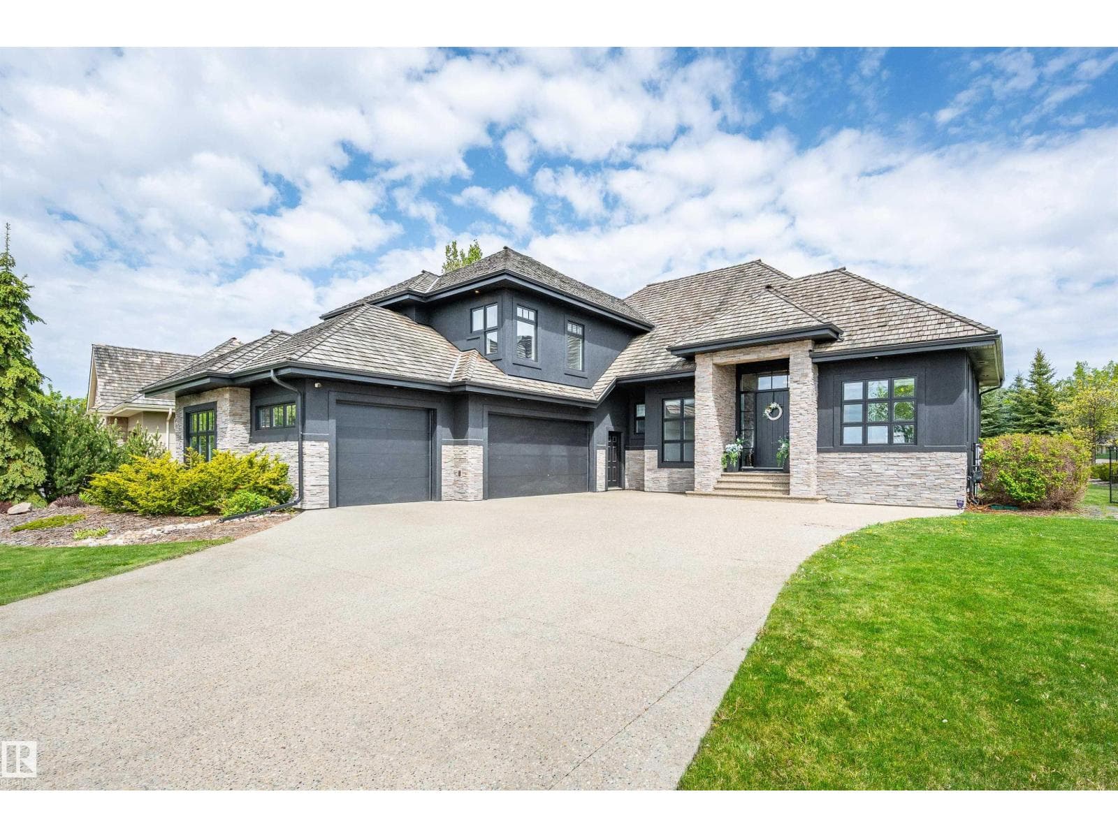 111 PINNACLE TC — Rural Sturgeon County, Alberta - Main photo