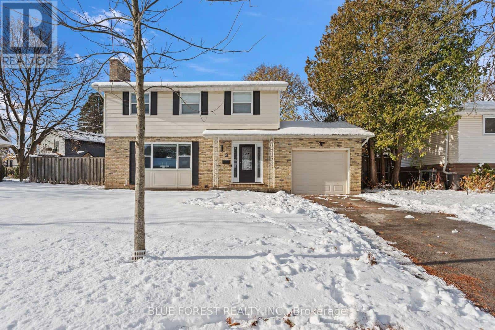 6 GRETNA GREEN — London North (North J), Ontario - Photo 2 of 41