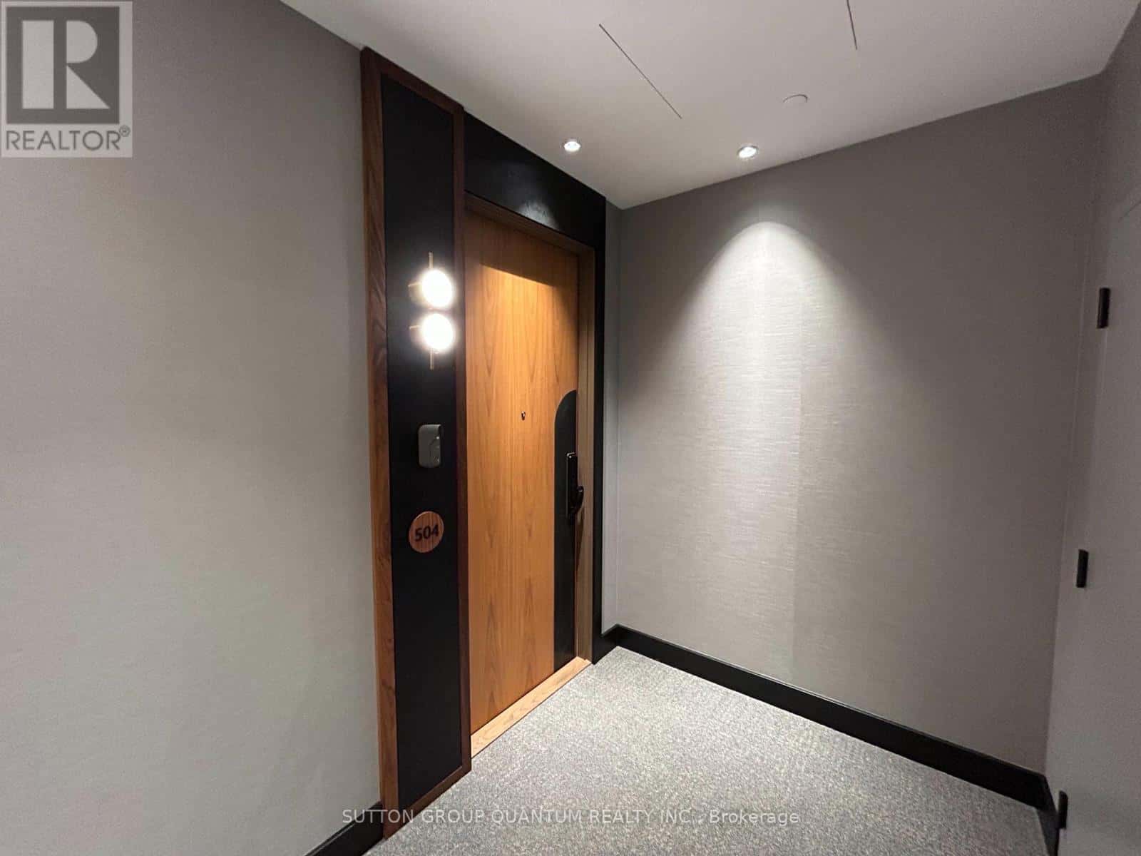 504 - 55 PORT STREET E — Mississauga (Port Credit), Ontario - Photo 3 of 24