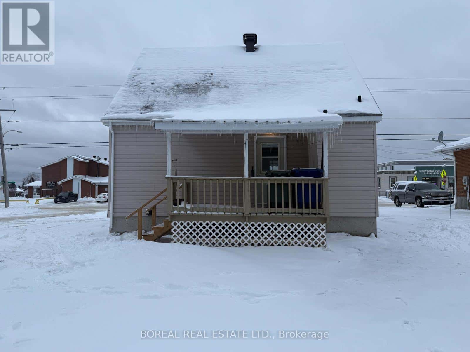 101 ROSS ROAD — Smooth Rock Falls (SRF), Ontario - Photo 5 of 29