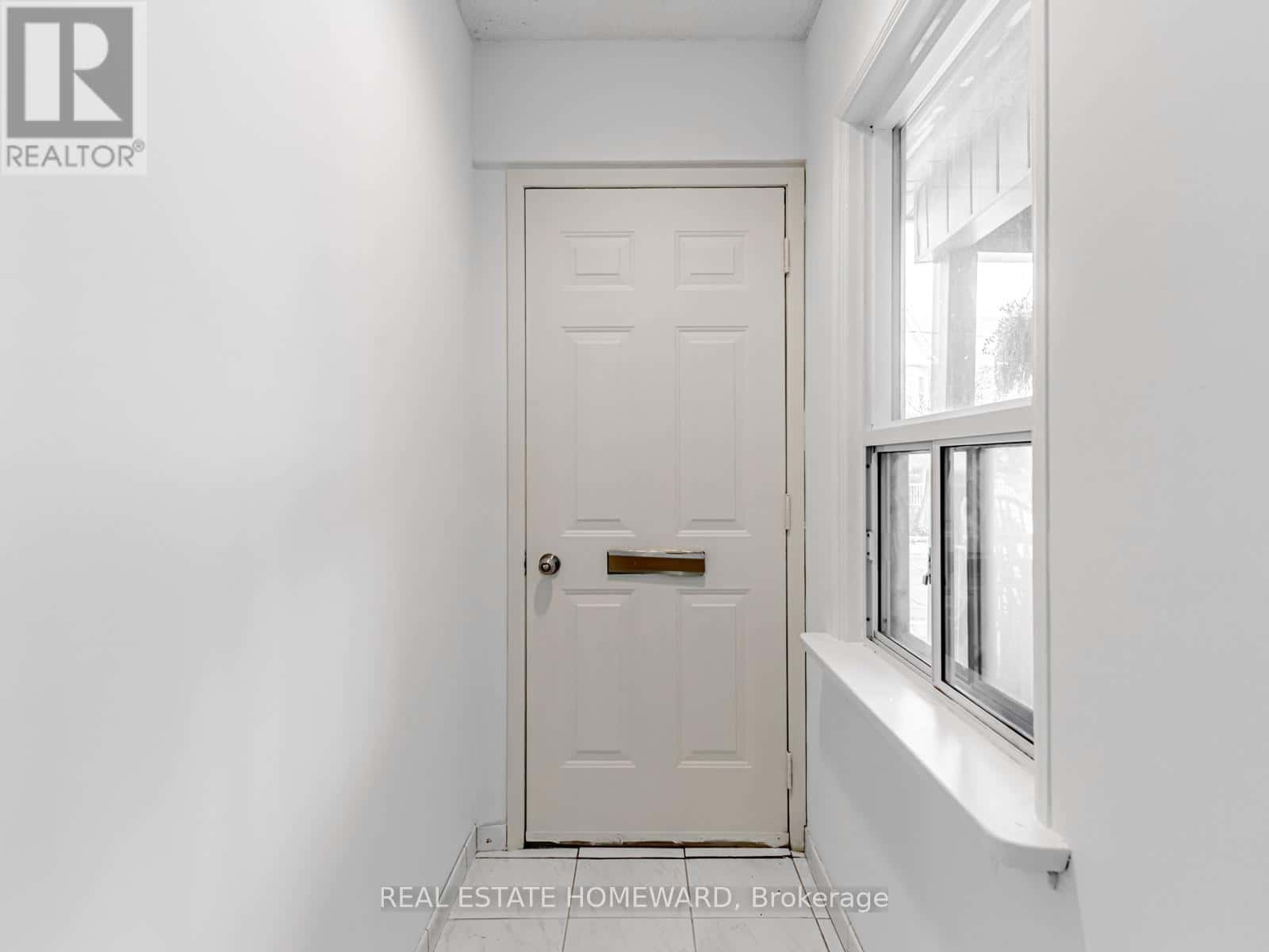 1188 OSSINGTON AVENUE — Toronto (Wychwood), Ontario - Photo 4 of 42