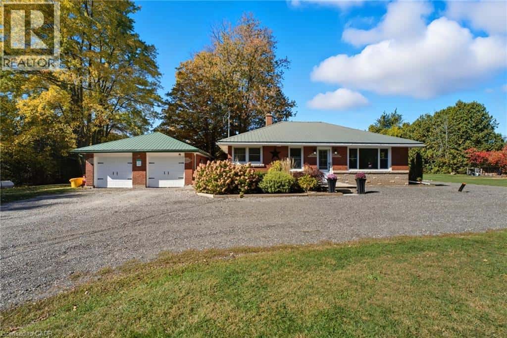 1822 SPRAGUES Road — Ayr, Ontario - Photo 3 of 38